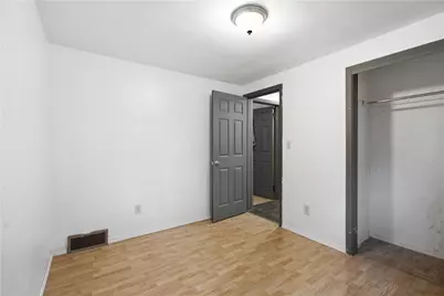 7913 Lloyd Ave, Pittsburgh, PA 15218 - Photo 16