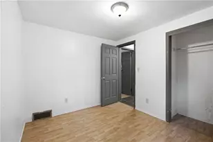 7913 Lloyd Ave, Pittsburgh, PA 15218 - Photo 16