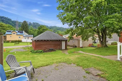 307 Ambridge Ave, Leet Township, PA 15003 - Photo 22