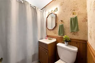 537 Sunnyland Ave, Pittsburgh, PA 15227 - Photo 14