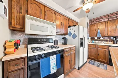 537 Sunnyland Ave, Pittsburgh, PA 15227 - Photo 8