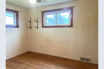 297 Ewings Mill Rd, Coraopolis, PA 15108 - Photo 6