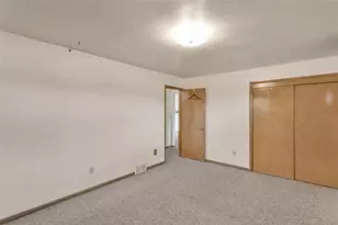 605 Regina Dr, Forward Township, PA 15037 - Photo 18
