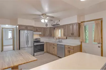 605 Regina Dr, Forward Township, PA 15037 - Photo 6