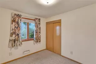 605 Regina Dr, Forward Township, PA 15037 - Photo 22