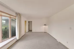 605 Regina Dr, Forward Township, PA 15037 - Photo 14