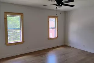 210 N 4th St, Jeannette, PA 15644 - Photo 34