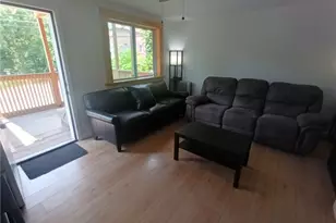210 N 4th St, Jeannette, PA 15644 - Photo 4