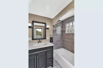 202 Foch St, Ellwood City, PA 16117 - Photo 26