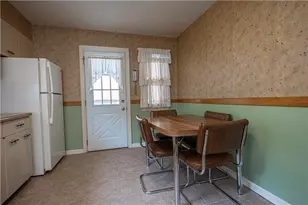 37 Colecrest St, Collier Township, PA 15106 - Photo 10