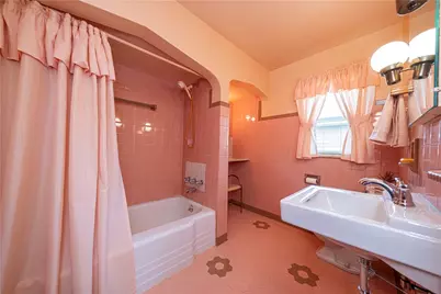 37 Colecrest St, Collier Township, PA 15106 - Photo 20