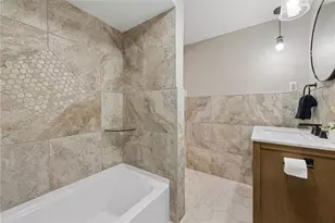 2317 Marbury Rd, Pittsburgh, PA 15221 - Photo 14