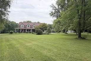 346 Brownsdale Rd, Penn Township, PA 16002 - Photo 2