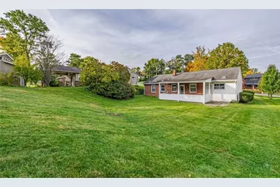110 Sunset Dr, Monroeville, PA 15146 - Photo 12