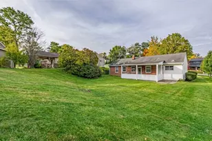 110 Sunset Dr, Monroeville, PA 15146 - Photo 12