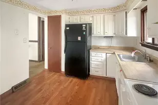 9 Carol Pl, Green Tree, PA 15220 - Photo 6