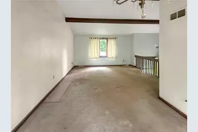 9 Carol Pl, Green Tree, PA 15220 - Photo 4