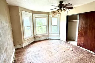 820 Lathrop St, New Castle, PA 16101 - Photo 6