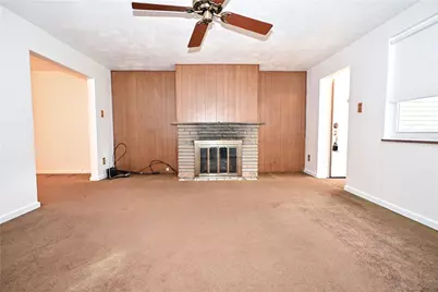 2105 Ridge Rd, Elizabeth Twp/Boro, PA 15135 - Photo 4