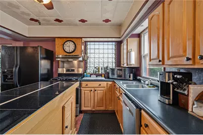 300 Winterhill St, Pittsburgh, PA 15226 - Photo 8