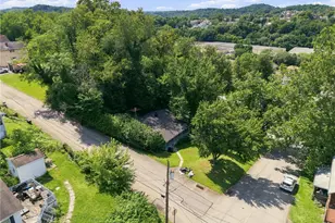 2521 Portland St, Hempfield Township, PA 15634 - Photo 14