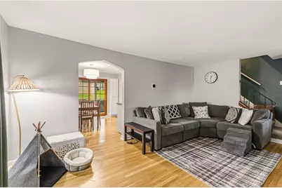 3045 Hazelhurst Ave, Pittsburgh, PA 15227 - Photo 4
