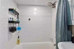 3045 Hazelhurst Ave, Pittsburgh, PA 15227 - Photo 16