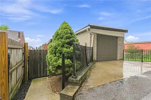 3045 Hazelhurst Ave, Pittsburgh, PA 15227 - Photo 30