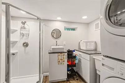 3045 Hazelhurst Ave, Pittsburgh, PA 15227 - Photo 12