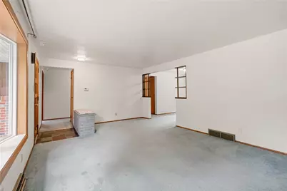 1739 Sample Road, Pittsburgh, PA 15101 - Photo 4