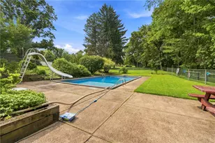 1739 Sample Rd, Pittsburgh, PA 15101 - Photo 32