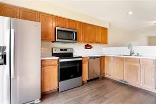 129 Park Crest Ln, Center Township, PA 16001 - Photo 1
