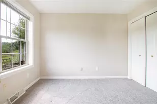 129 Park Crest Ln, Center Township, PA 16001 - Photo 4