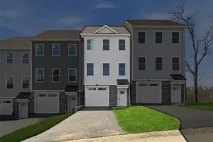 129 Bella Vis Dr, Pittsburgh, PA 15236 - Photo 2