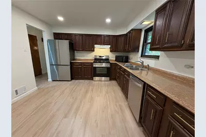 4106 Lee Manor Dr, Hampton, PA 15101 - Photo 4