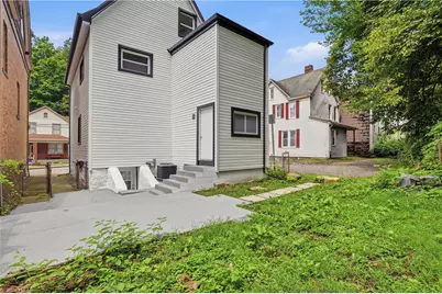 318 Brown Ave, Turtle Creek, PA 15145 - Photo 22