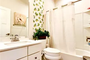 203 Foxtail Cir, Kennedy Township, PA 15108 - Photo 20