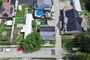 410 Wayne St, Roscoe, PA 15477 - Photo 34