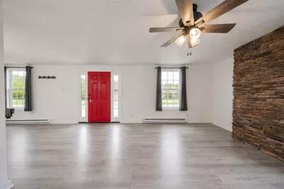 410 Wayne St, Roscoe, PA 15477 - Photo 4