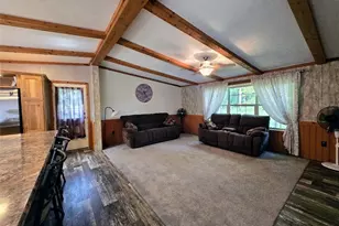 719 Bend Rd, Lackawannock Township, PA 16142 - Photo 4