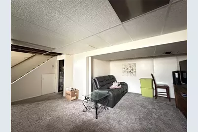1177 Cascade Dr, Homestead, PA 15120 - Photo 14
