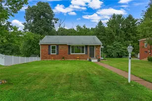 18 Longvue Cir, Economy, PA 15003 - Photo 2