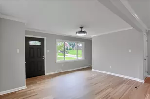 18 Longvue Cir, Economy, PA 15003 - Photo 6