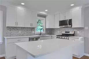 18 Longvue Cir, Economy, PA 15003 - Photo 8