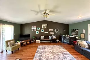 1619 Stanton Ave, New Castle, PA 16101 - Photo 16