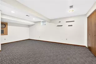 267 Kinvara Dr, Ross Twp, PA 15237 - Photo 32