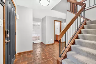 267 Kinvara Dr, Ross Twp, PA 15237 - Photo 2