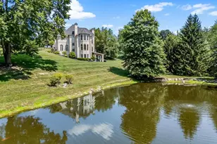 108 Carriage Hill Dr, Adams Township, PA 16046 - Photo 6