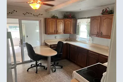 110 10th, Pymatuning Township, PA 16125 - Photo 4