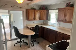 110 10th, Pymatuning Township, PA 16125 - Photo 4